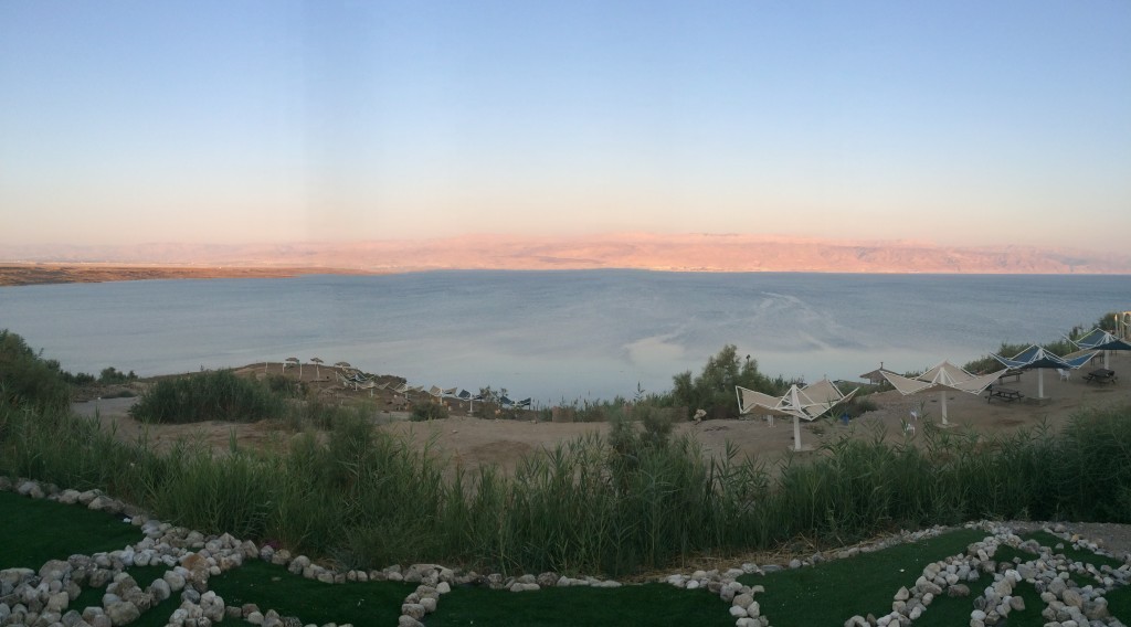 Panorama plaży Morza Martwego